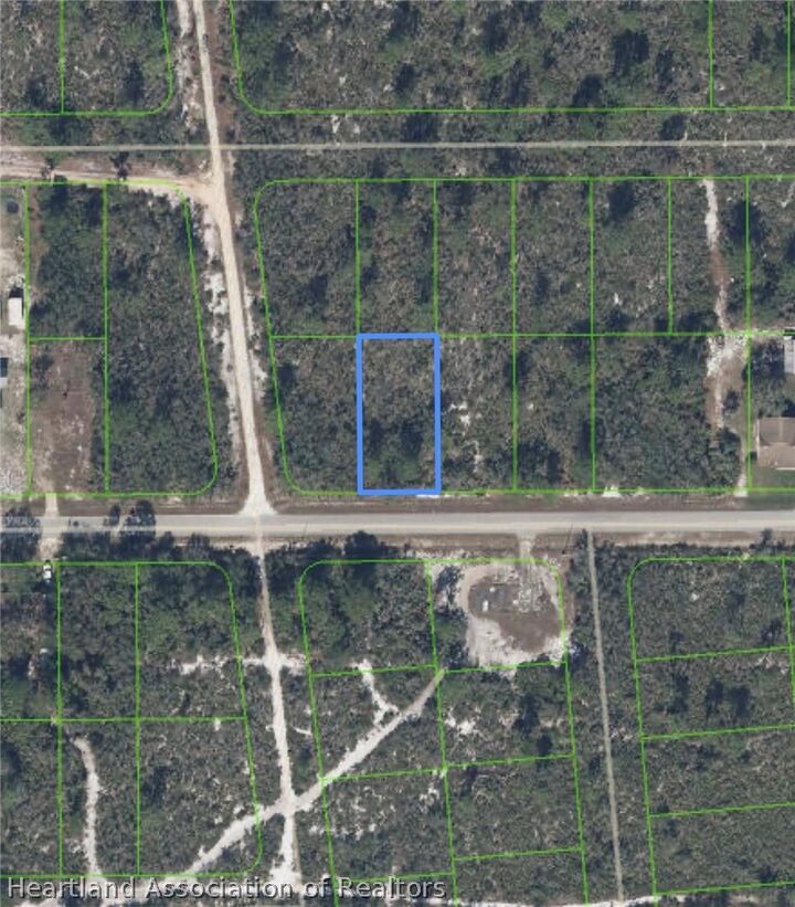 Property Photo: 1502 Crossview Street FL 33852