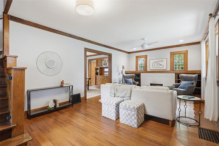 Property Photo: 1528 32nd Street IA 50311