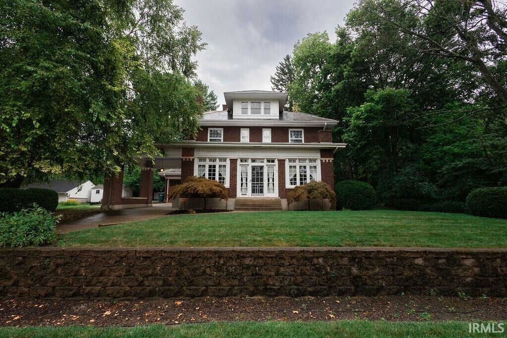 Property Photo:  311 S 16th Street  IN 47374 