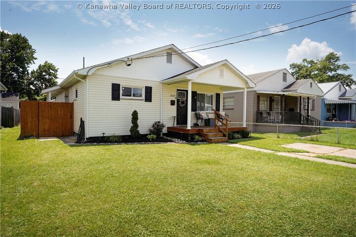 Property Photo:  2123 McKinley Avenue  WV 25177 
