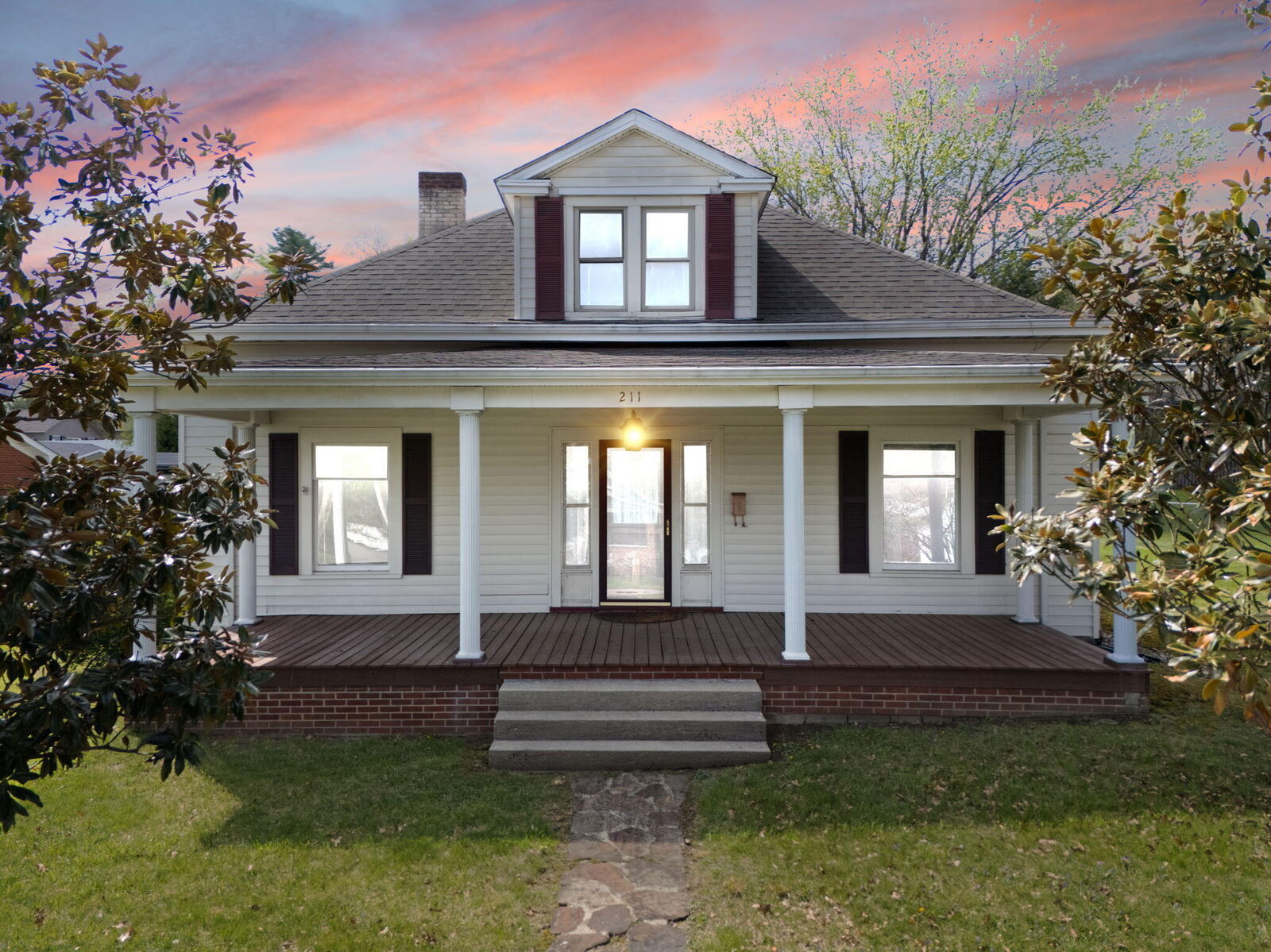 Property Photo:  211 Whitley Street  KY 40741 