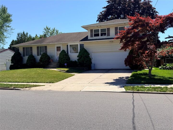 Property Photo:  381 N Monroe Avenue  NY 11757 