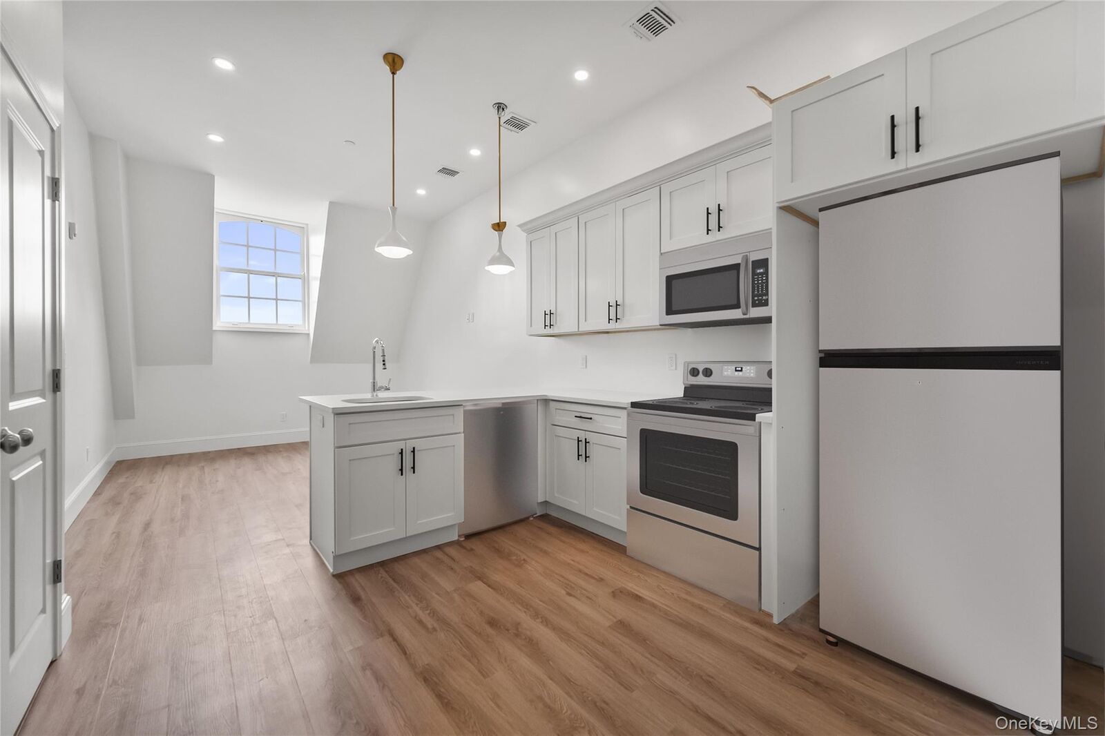 Property Photo:  48 North Street 402  NY 10940 