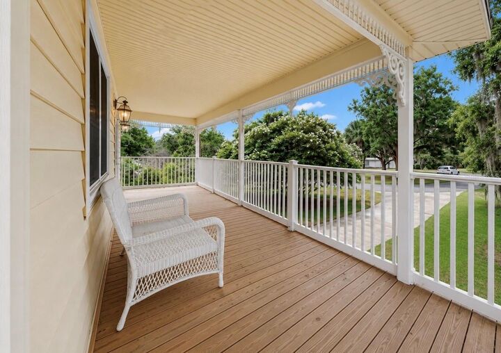 Property Photo:  8017 Mays Avenue  FL 33578 