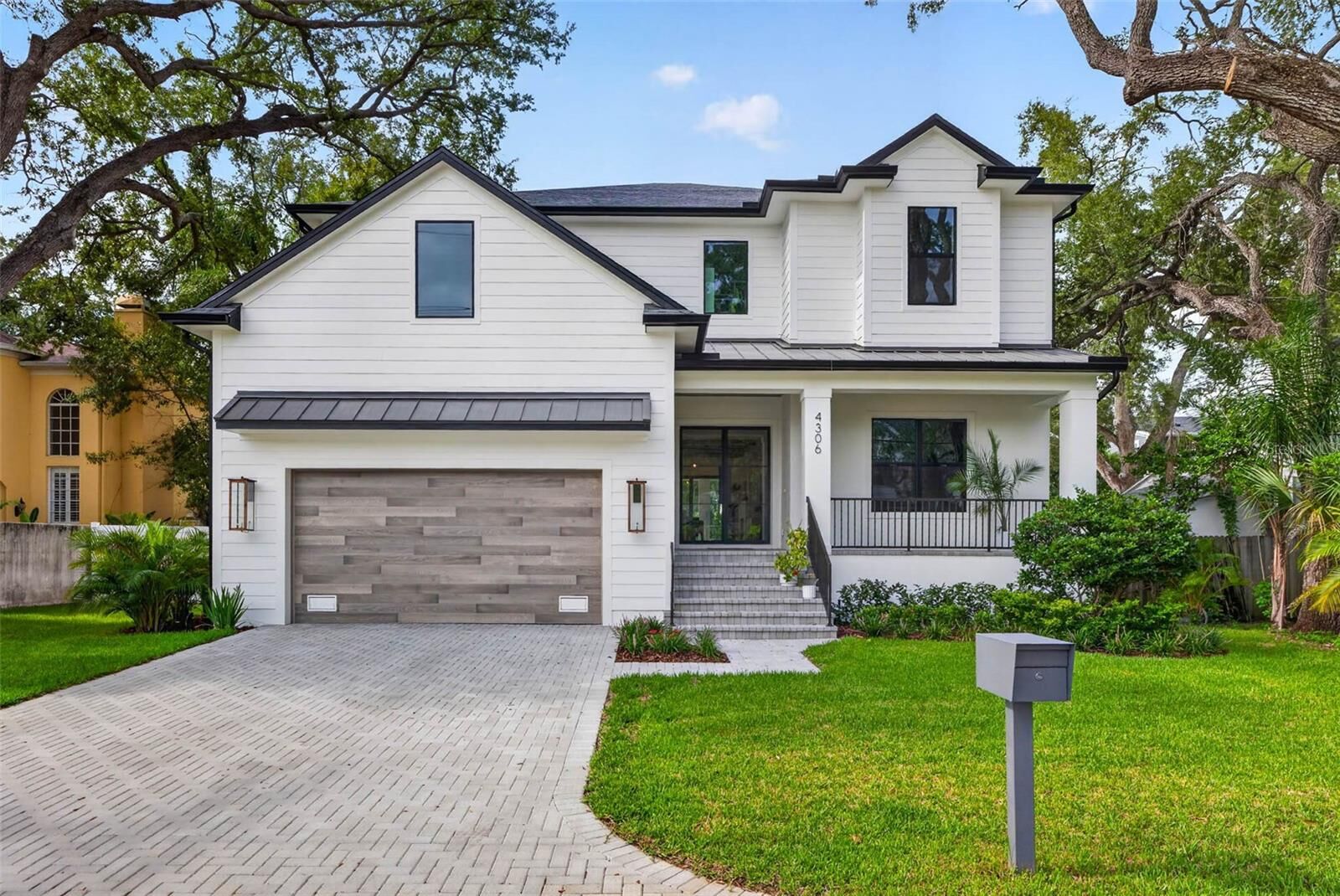 Property Photo:  4306 W Corona Street  FL 33629 
