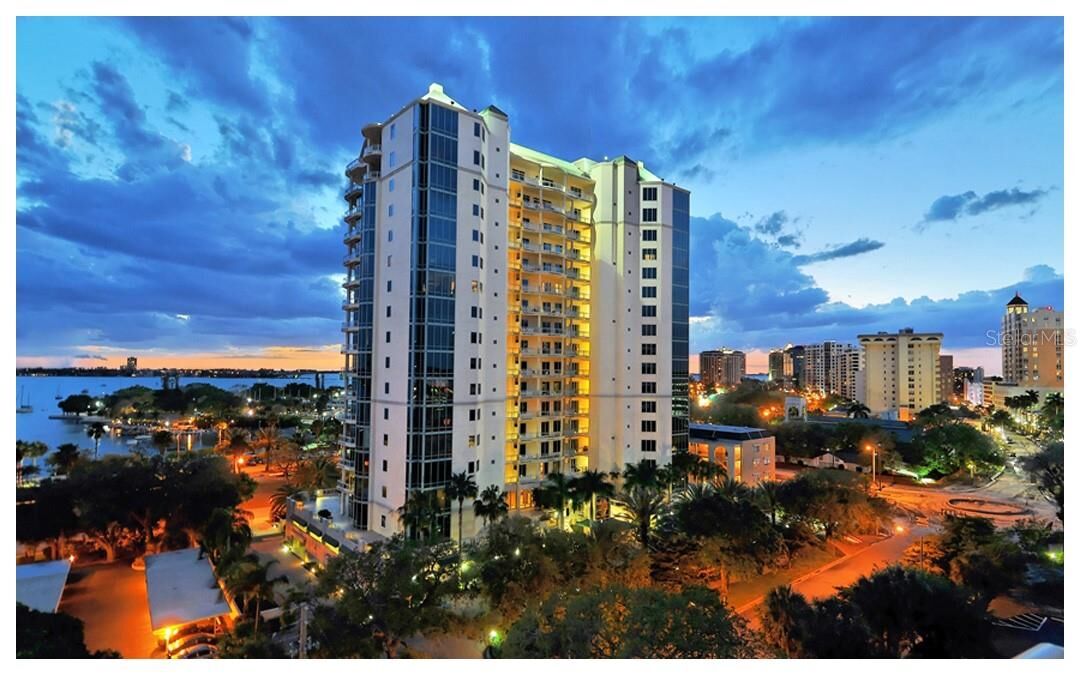 Property Photo:  340 S Palm Avenue 63  FL 34236 