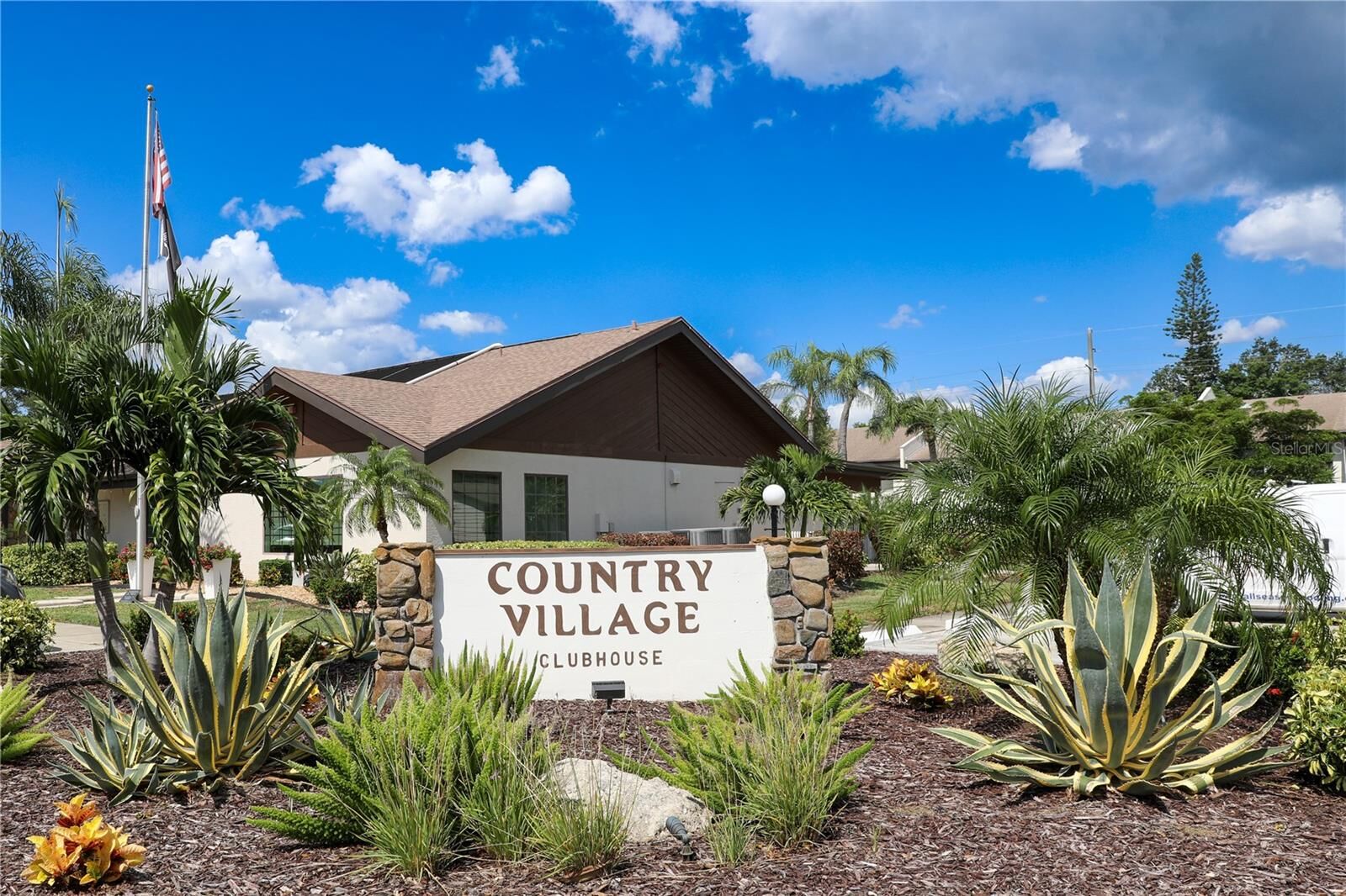 Property Photo: 2760 71st Street Court W 2760 FL 34209
