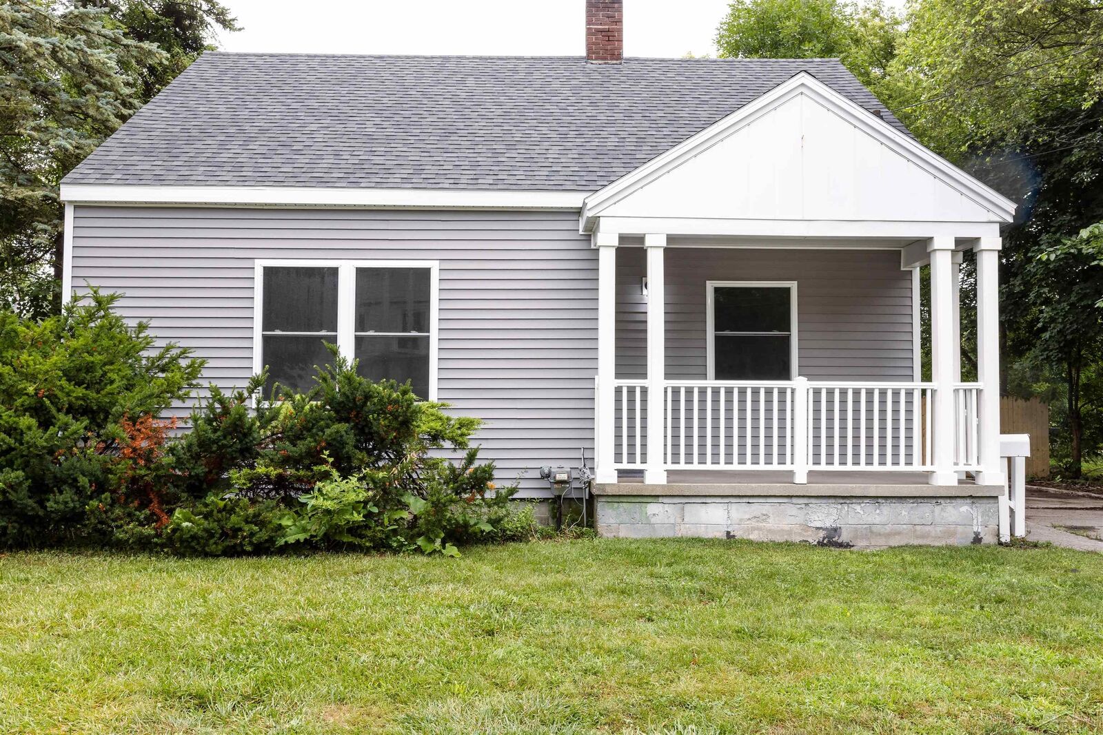Property Photo: 2116 Mackinaw Street MI 48602