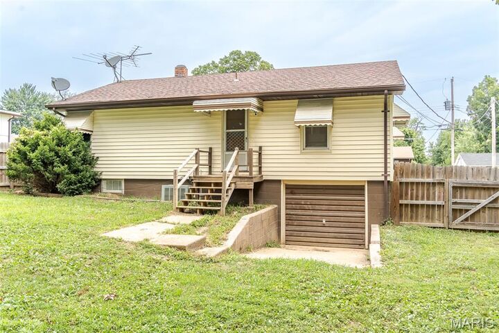 Property Photo: 670 Meadow Drive MO 63077