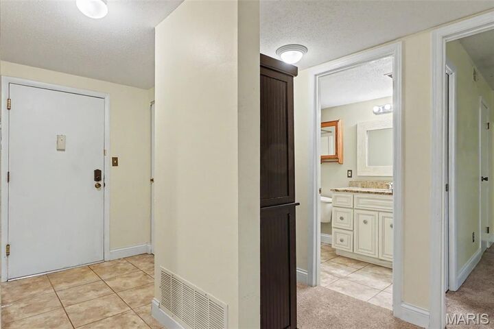 Property Photo: 1410 Heritage Landing 305 MO 63301