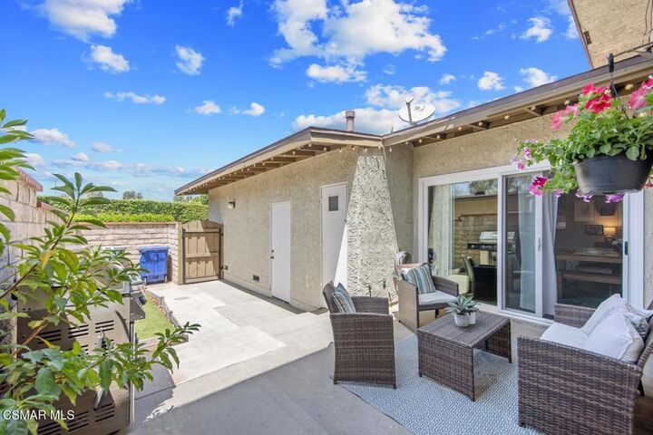 Property Photo: 477 Baja Court CA 93010
