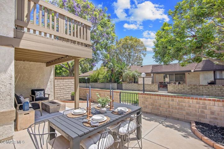 Property Photo:  477 Baja Court  CA 93010 