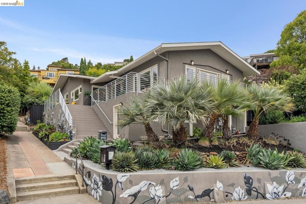 Property Photo: 5224 Golden Gate Ave CA 94618
