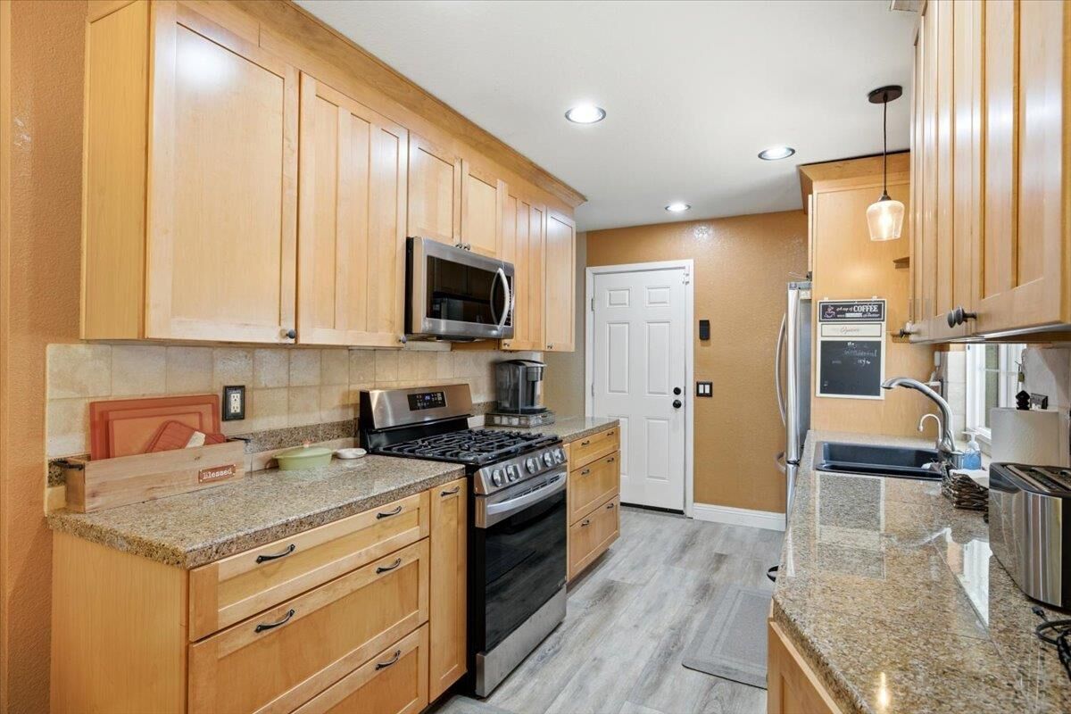 Property Photo:  5949 Rich Hill Drive  CA 95662 