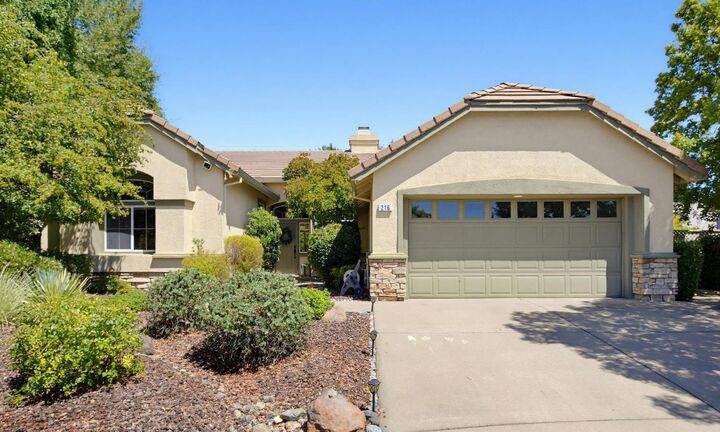 Property Photo: 216 Navarretia Court CA 95747