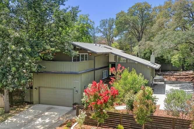 Property Photo:  2710 King George Court  CA 95762 