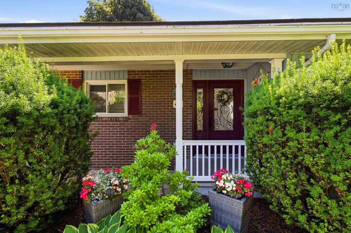 Property Photo: 48 Briarwood Crescent NS B3M 1P4