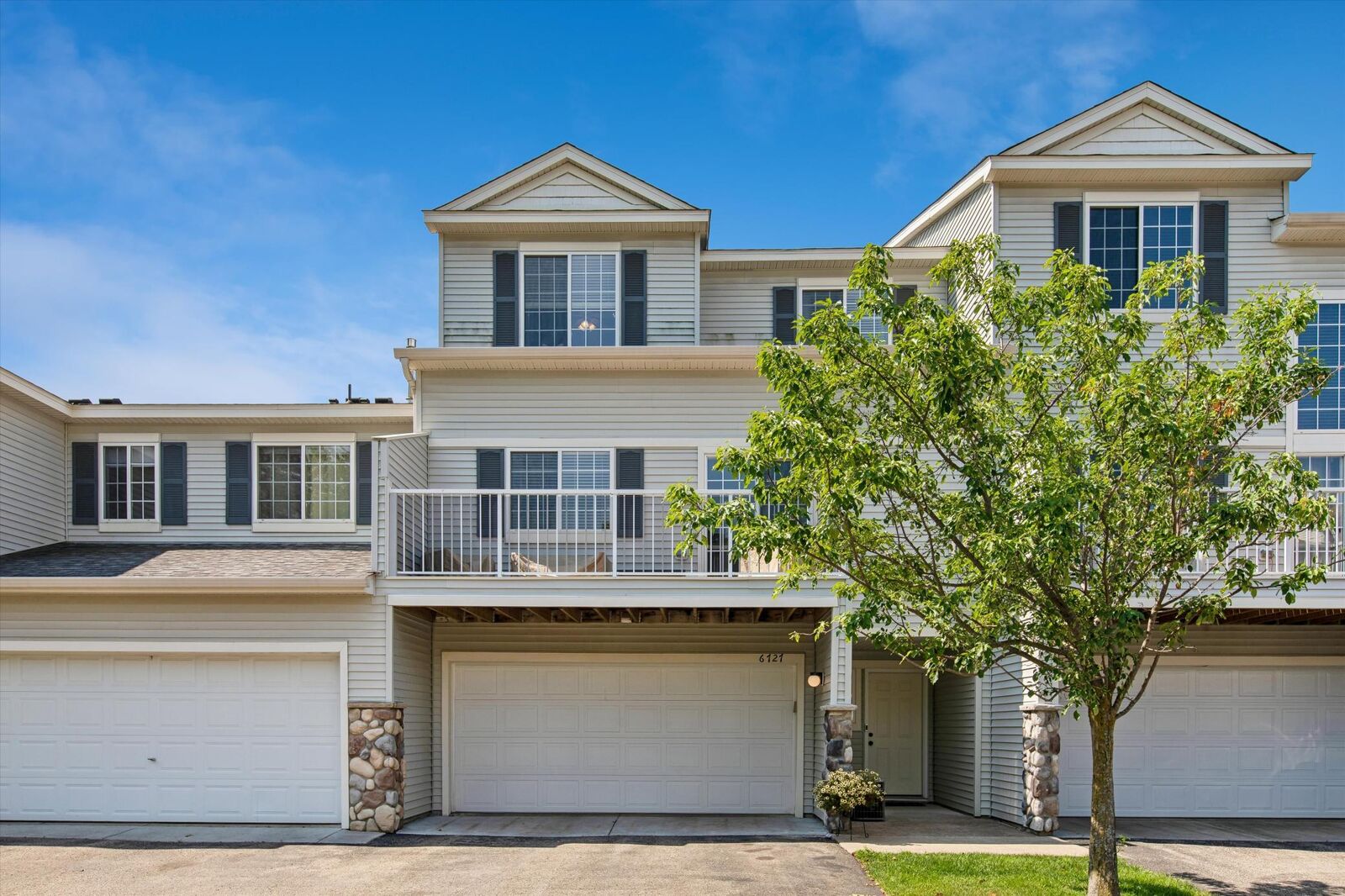 Property Photo:  6727 Pine Crest Trail S  MN 55016 