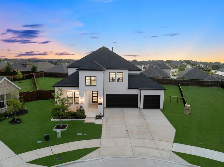 Property Photo: 2711 Woodside Road TX 75009