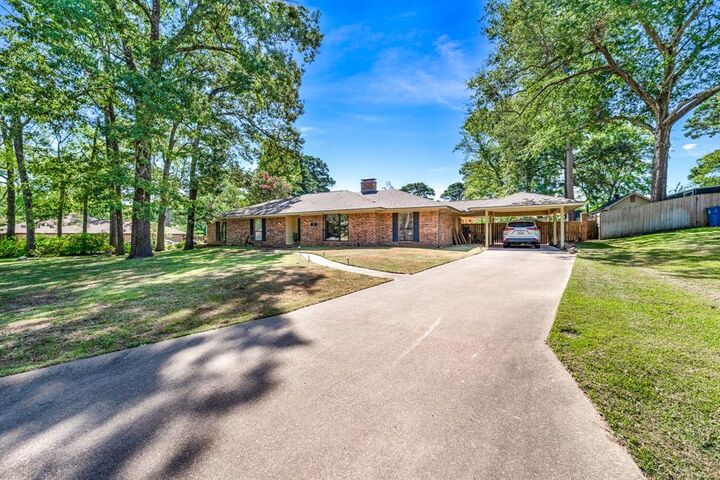 Property Photo:  415 Nathan Drive  TX 75783 