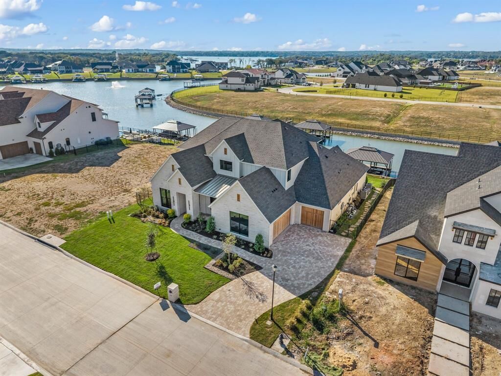 Property Photo:  12499 Palmer Drive  TX 76179 