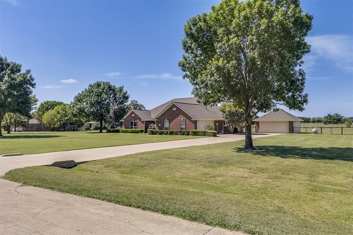 Property Photo:  8051 Mavis Avenue  TX 75167 