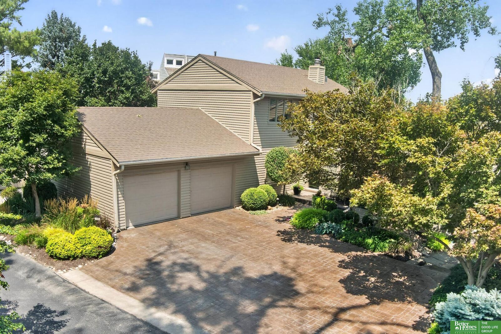 Property Photo:  64 Ginger Woods Road  NE 68064 