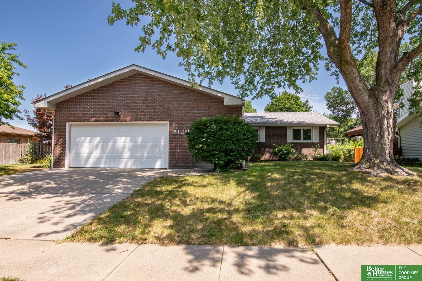 Property Photo: 5120 S 32 Street NE 68516