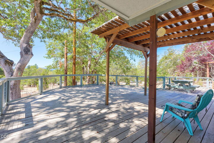 Property Photo: 880 Jumpoff Joe Creek Road OR 97526