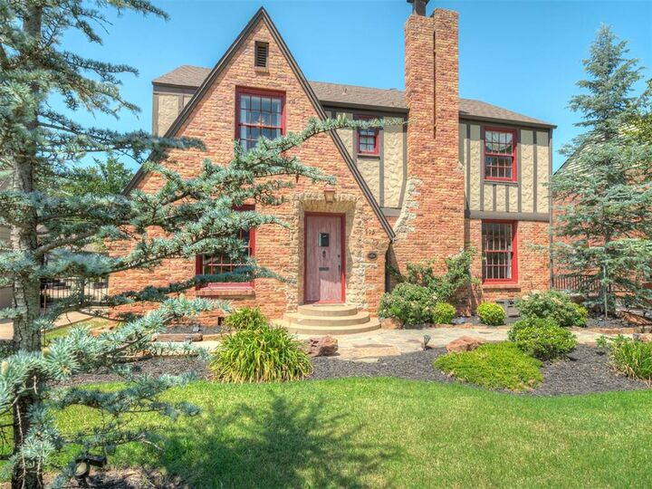 Property Photo: 905 NW 37th Street OK 73118