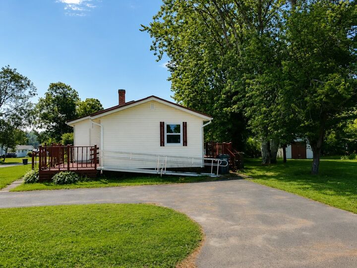 Property Photo: 414 John Beer Drive PE C0A 1R0