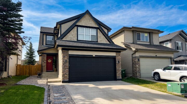 Property Photo: 47 Chapman Circle SE AB T2X 3T8