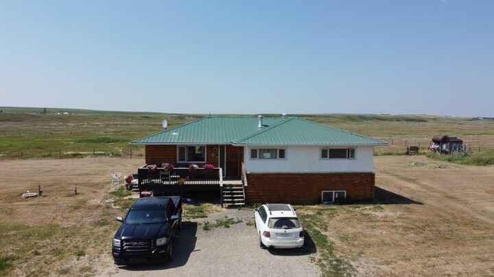 Property Photo: 250082 Range Road 230 AB T1P 2G6