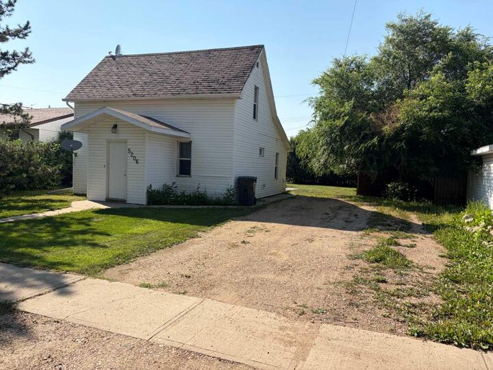Property Photo: 5206 49 Street AB T0C 0X0