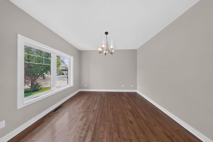 Property Photo: 1596 Coalbanks Boulevard W AB T1J 5B6
