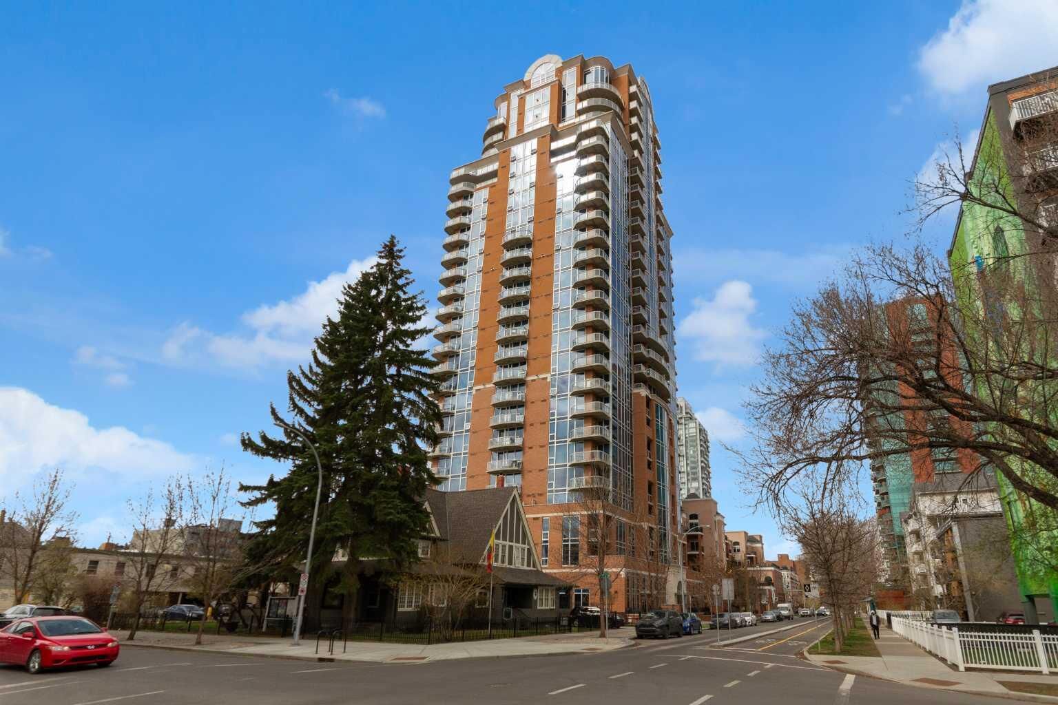 Property Photo: 817 15 Avenue SW 302 AB T2R 0H8