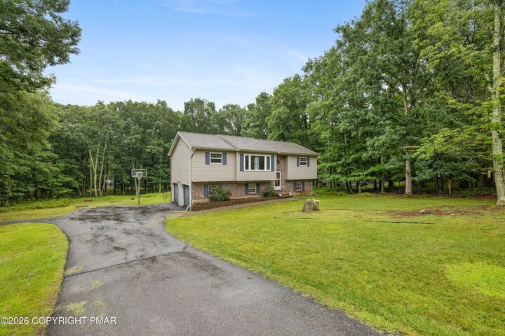 Property Photo:  2210 S Rocky Mountain Drive  PA 18330 
