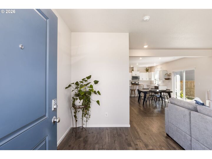 Property Photo: 520 Stubb Rd OR 97071