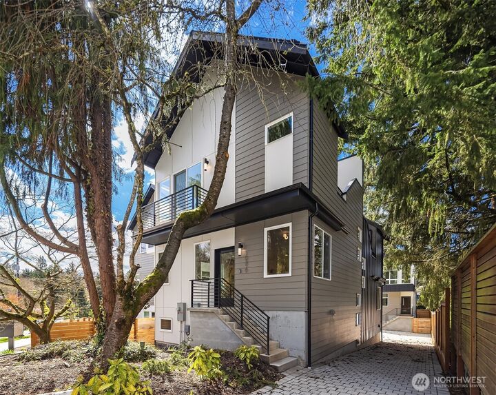 Property Photo:  10829  11th Avenue NE  WA 98125 