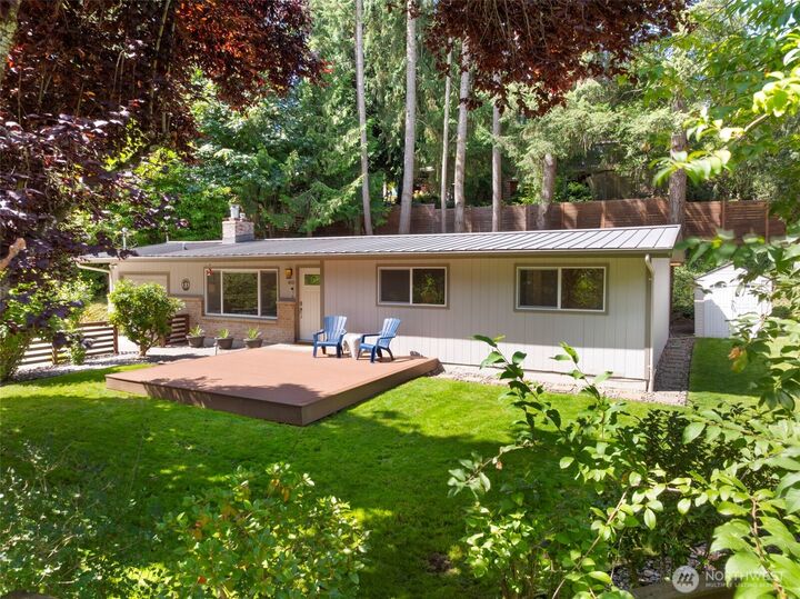 Property Photo: 450 Mount Defiance Circle SW WA 98027
