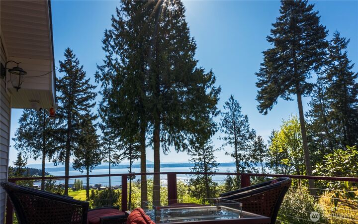 Property Photo: 485 S Vesper Way WA 98282