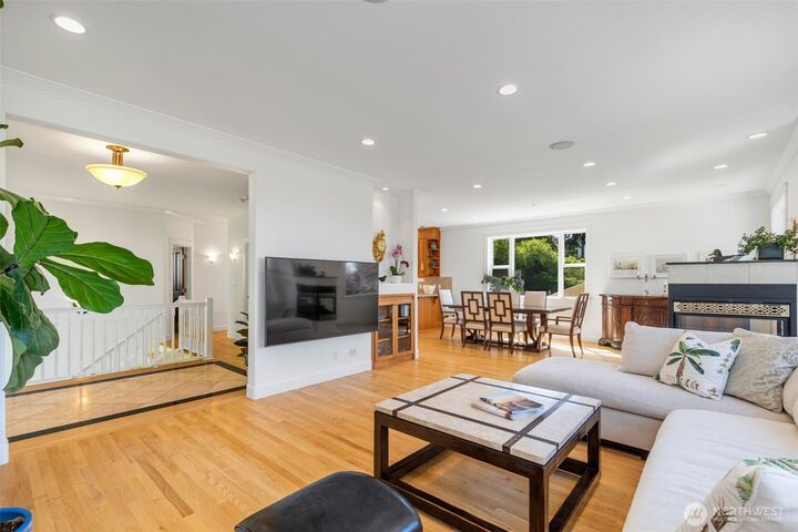 Property Photo: 801 W Barrett Street WA 98119