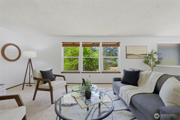 Property Photo: 8401 59th Avenue SW WA 98499