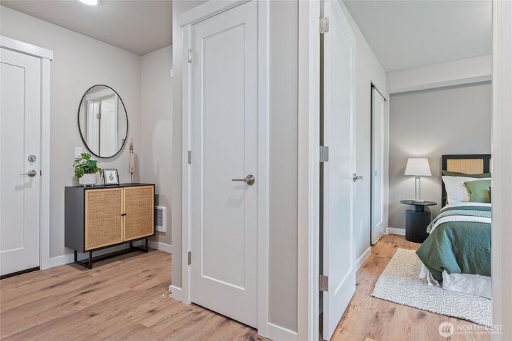 Property Photo: 14424 Madison Way F4 WA 98087