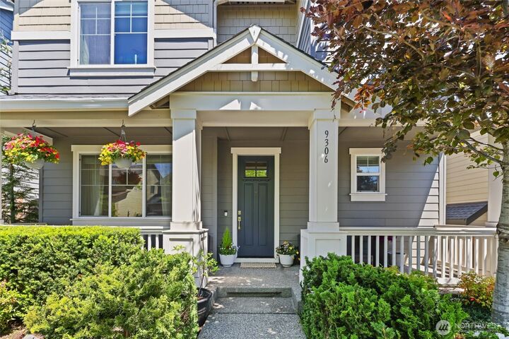 Property Photo:  9306  Nye Avenue SE  WA 98065 