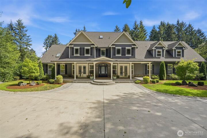 Property Photo: 17310 107th Avenue SE WA 98296