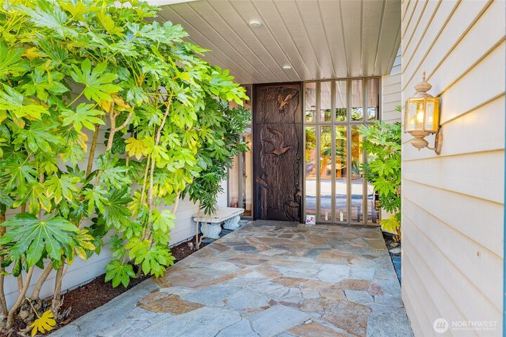Property Photo:  733  Tillamuk Drive  WA 98257 
