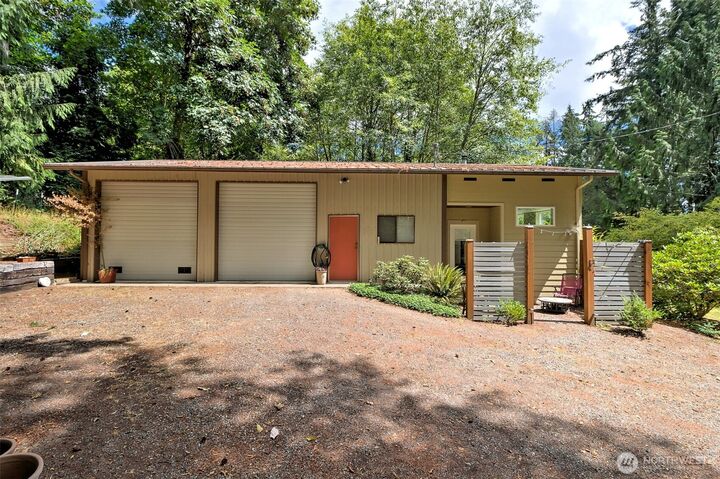Property Photo:  320 E Agate Beach Drive  WA 98584 