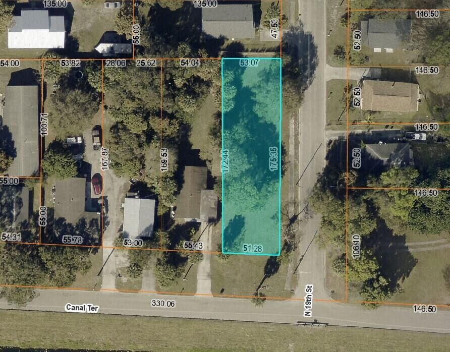 Property Photo:  423 N 19th N Street  FL 34950 