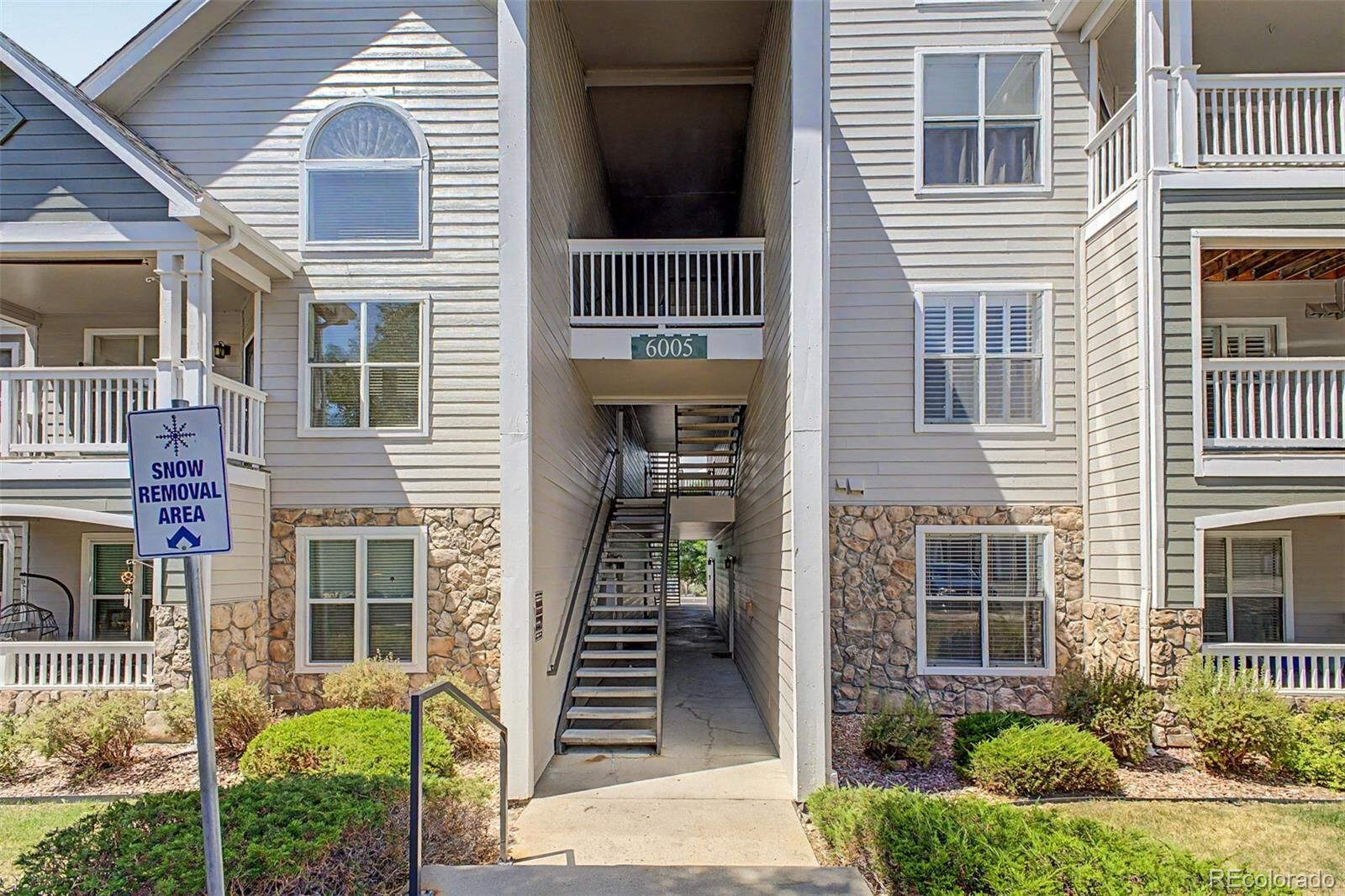 Property Photo:  6005 Castlegate Drive B22  CO 80108 